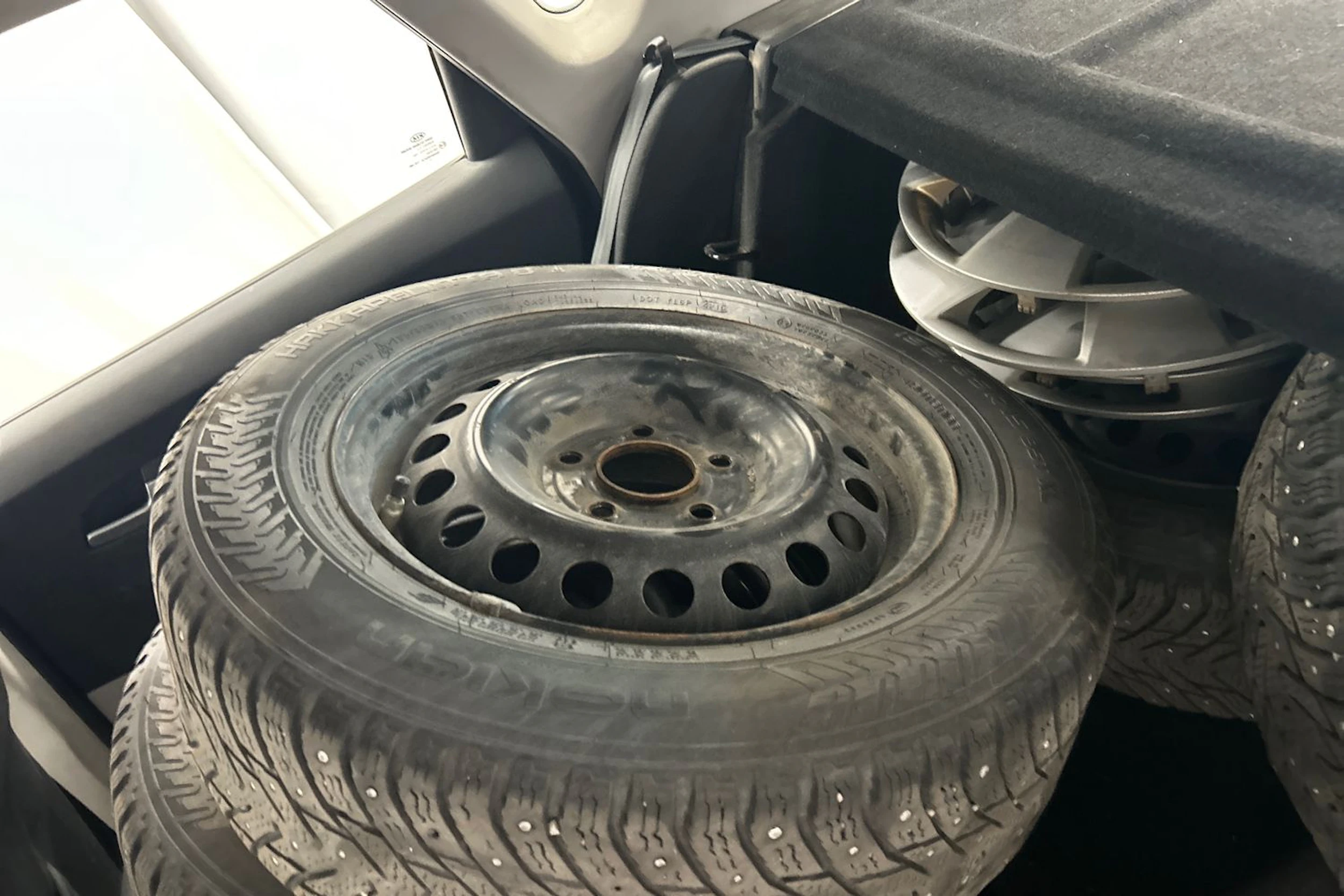 punainen Kia Ceed 2008 kuva 10.