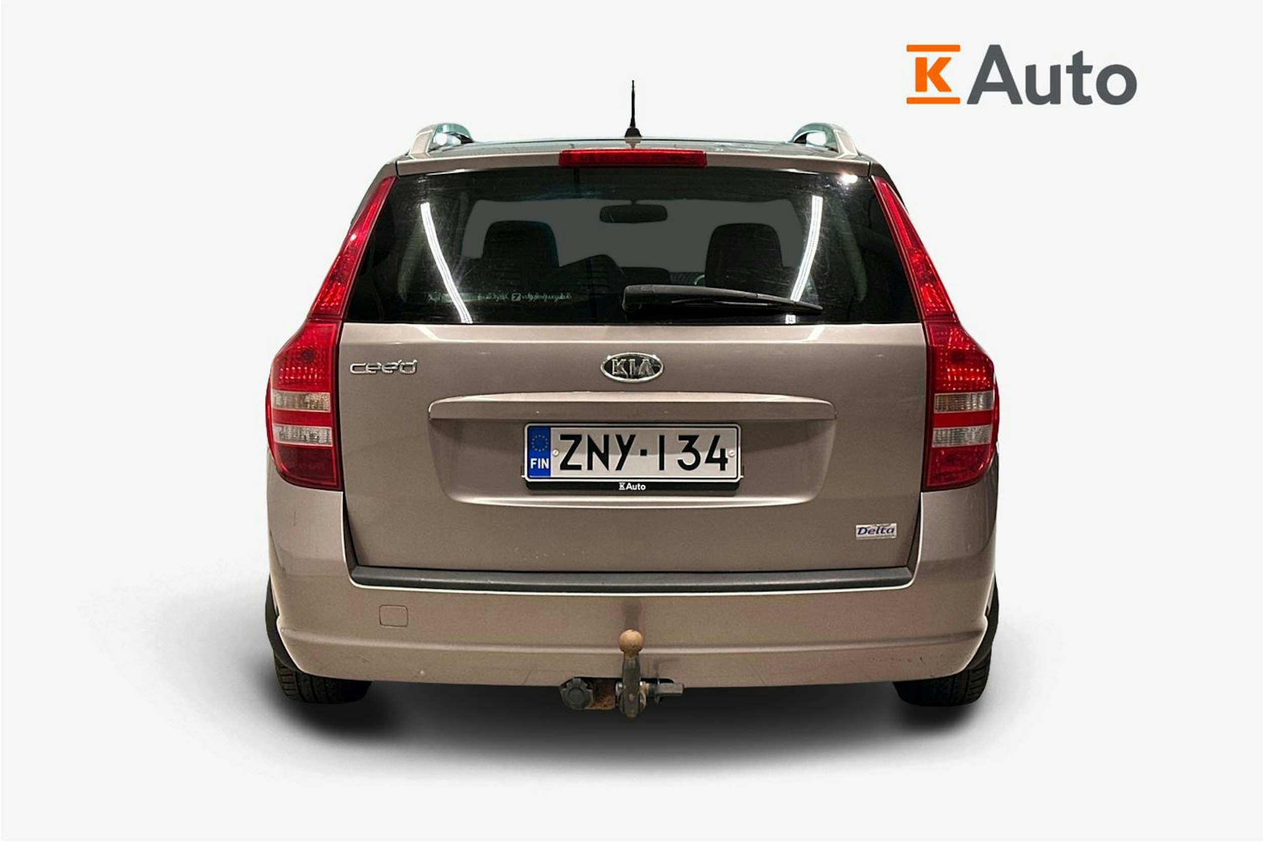 Ruskea (beige) Kia cee'd 2008 kuva 3.