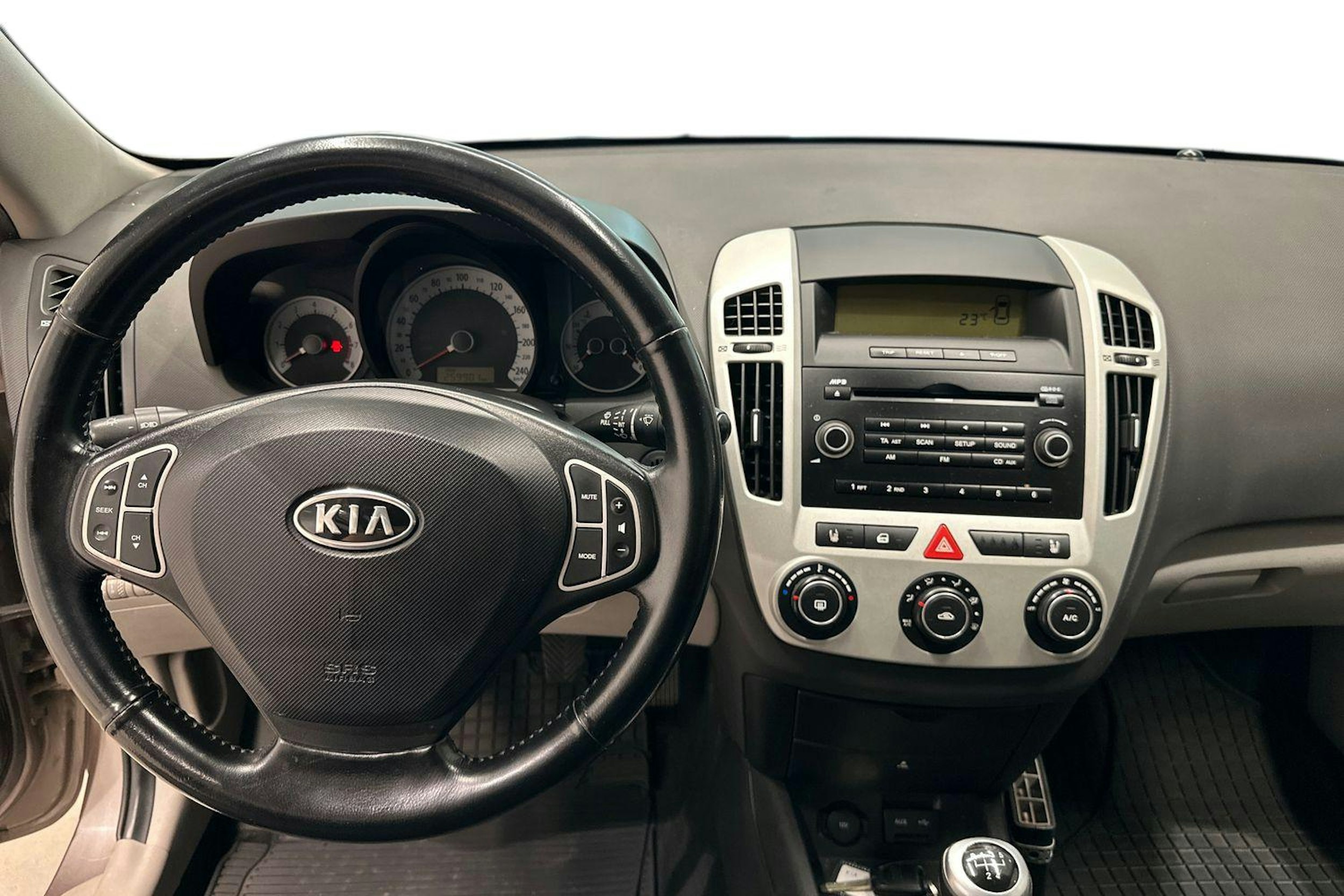Ruskea (beige) Kia cee'd 2008 kuva 7.