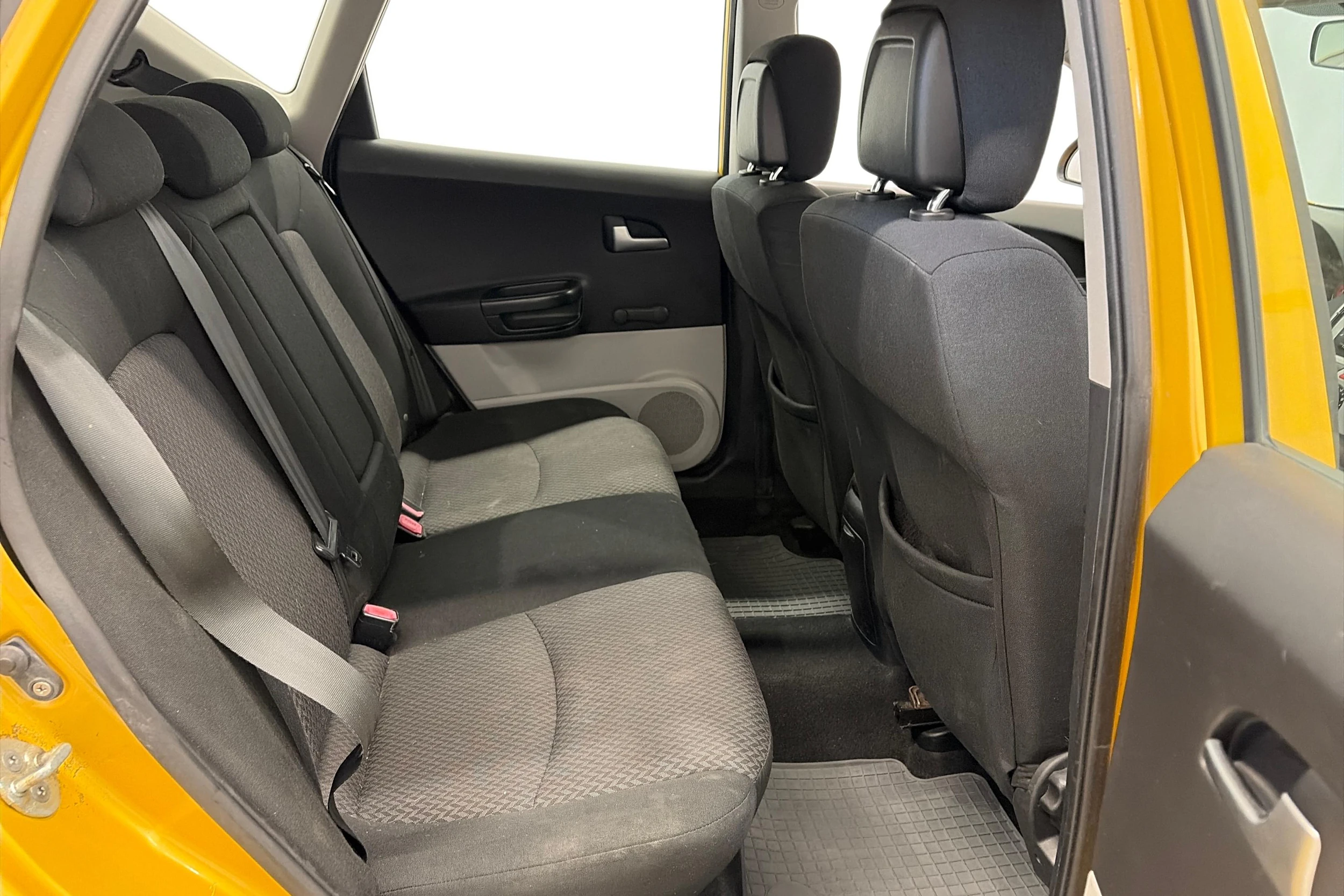 keltainen Kia Ceed 2009 kuva 8.