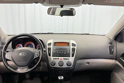 keltainen Kia Ceed 2009 kuva 19.