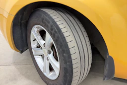 keltainen Kia Ceed 2009 kuva 22.
