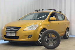 keltainen Kia Ceed 2009 kuva 24.