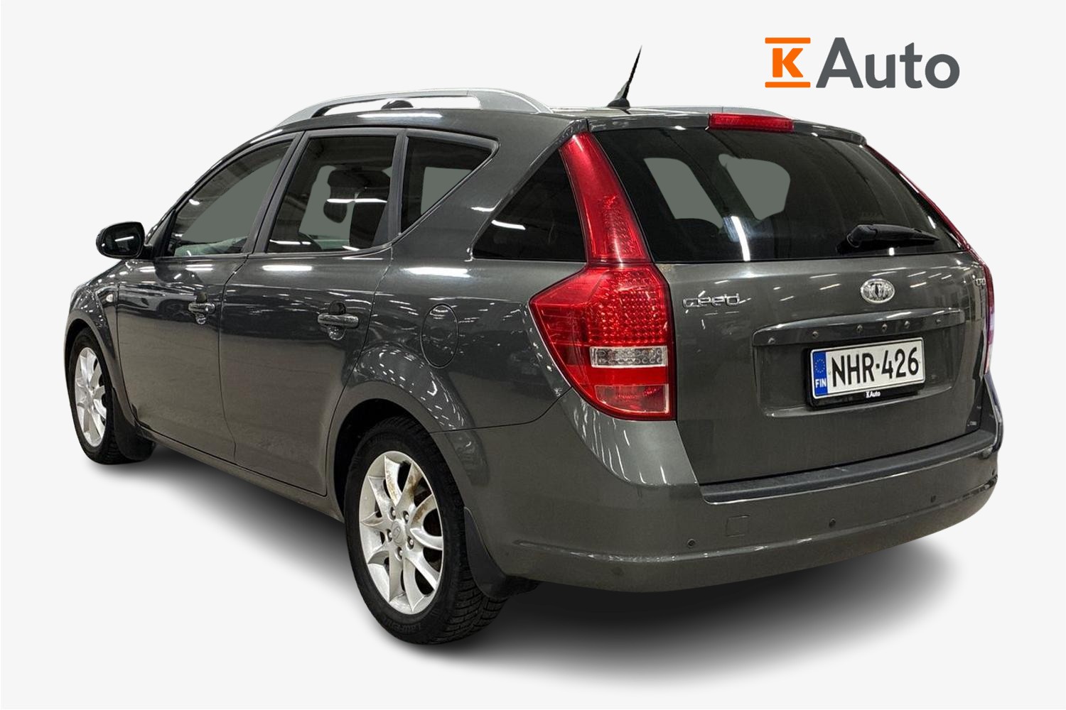 Kia Ceed 1,6 CRDi EX SW A/T 2010, photo 2/24