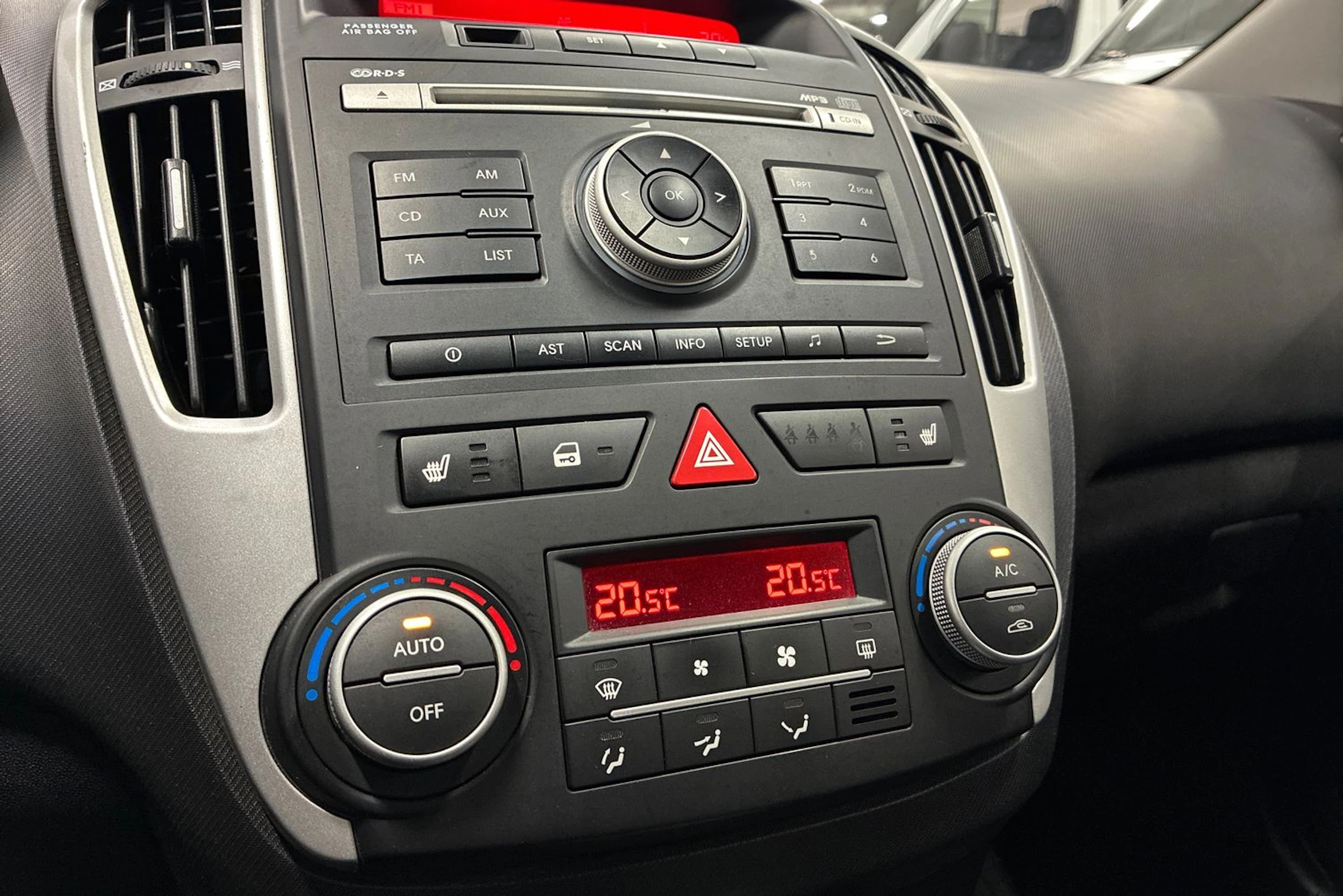 hopea Kia Ceed 2010 kuva 19.