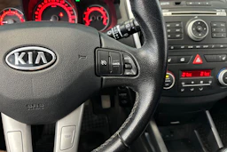 sininen Kia Ceed 2010 kuva 18.