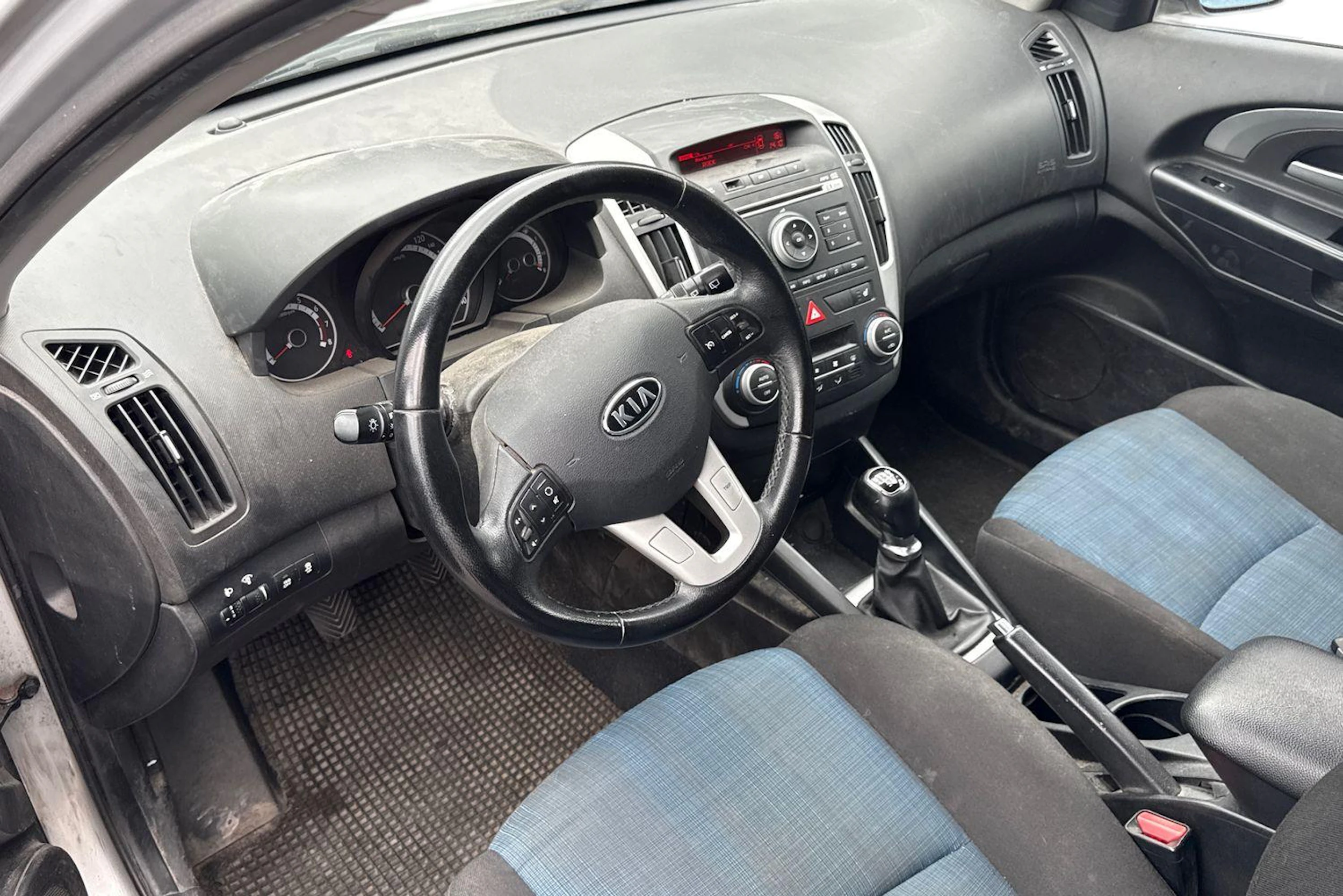 Hopea Kia Ceed 2010 kuva 3.