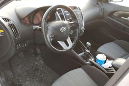 Hopea Kia cee'd 2010 kuva 3.