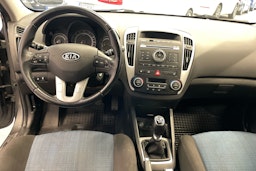 Hopea Kia cee'd 2011 kuva 7.