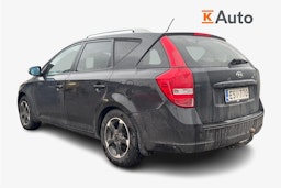 Musta Kia cee'd 2011 kuva 2.