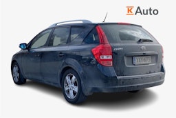 musta Kia cee´d 2011 kuva 2.