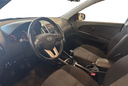 musta Kia cee´d 2012 kuva 3.