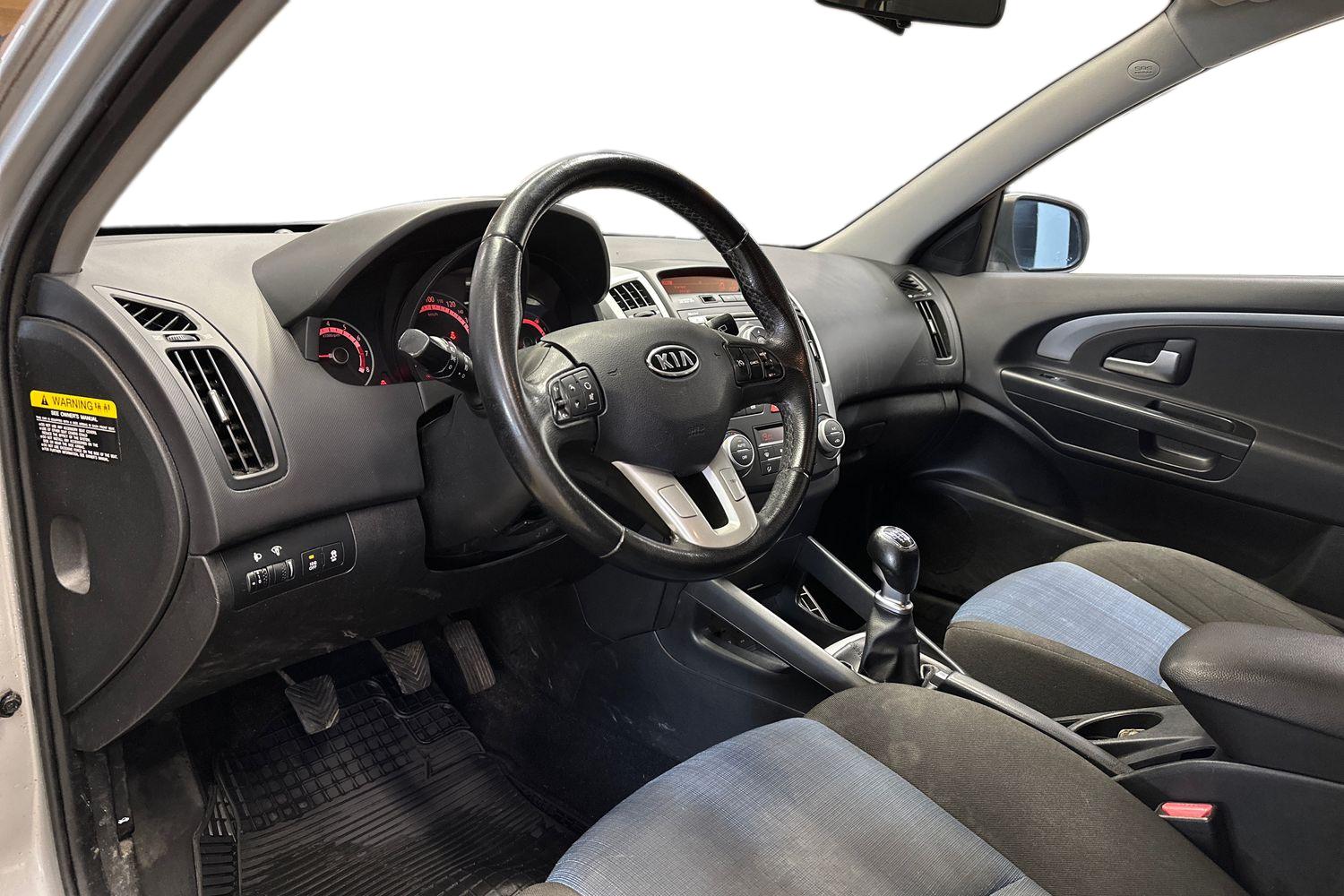 Kia Ceed 1,6 ISG Active SW EcoDynamics 2012, kuva 6/16
