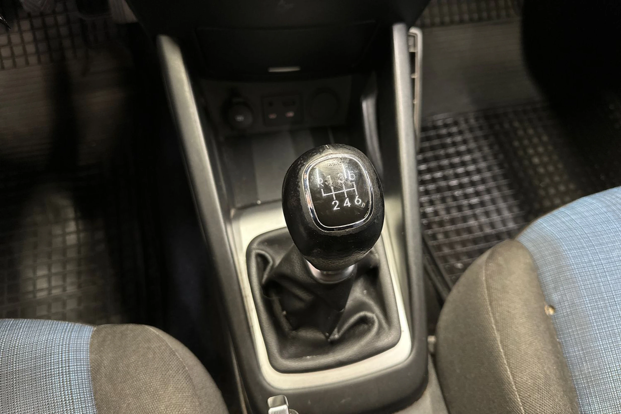 hopea Kia Ceed 2012 kuva 13.
