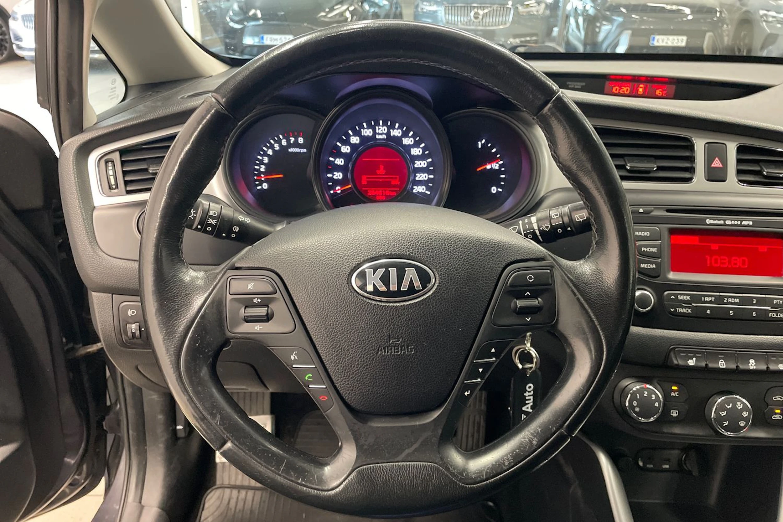 Harmaa Kia Ceed 2013 kuva 11.