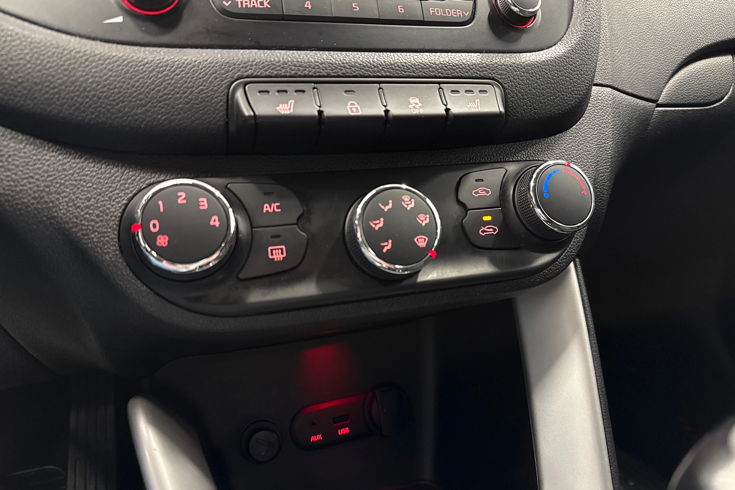 hopea Kia Ceed 2013 kuva 22.