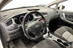 valkoinen Kia cee´d 2013 kuva 10.