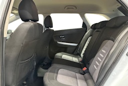 valkoinen Kia cee´d 2013 kuva 13.