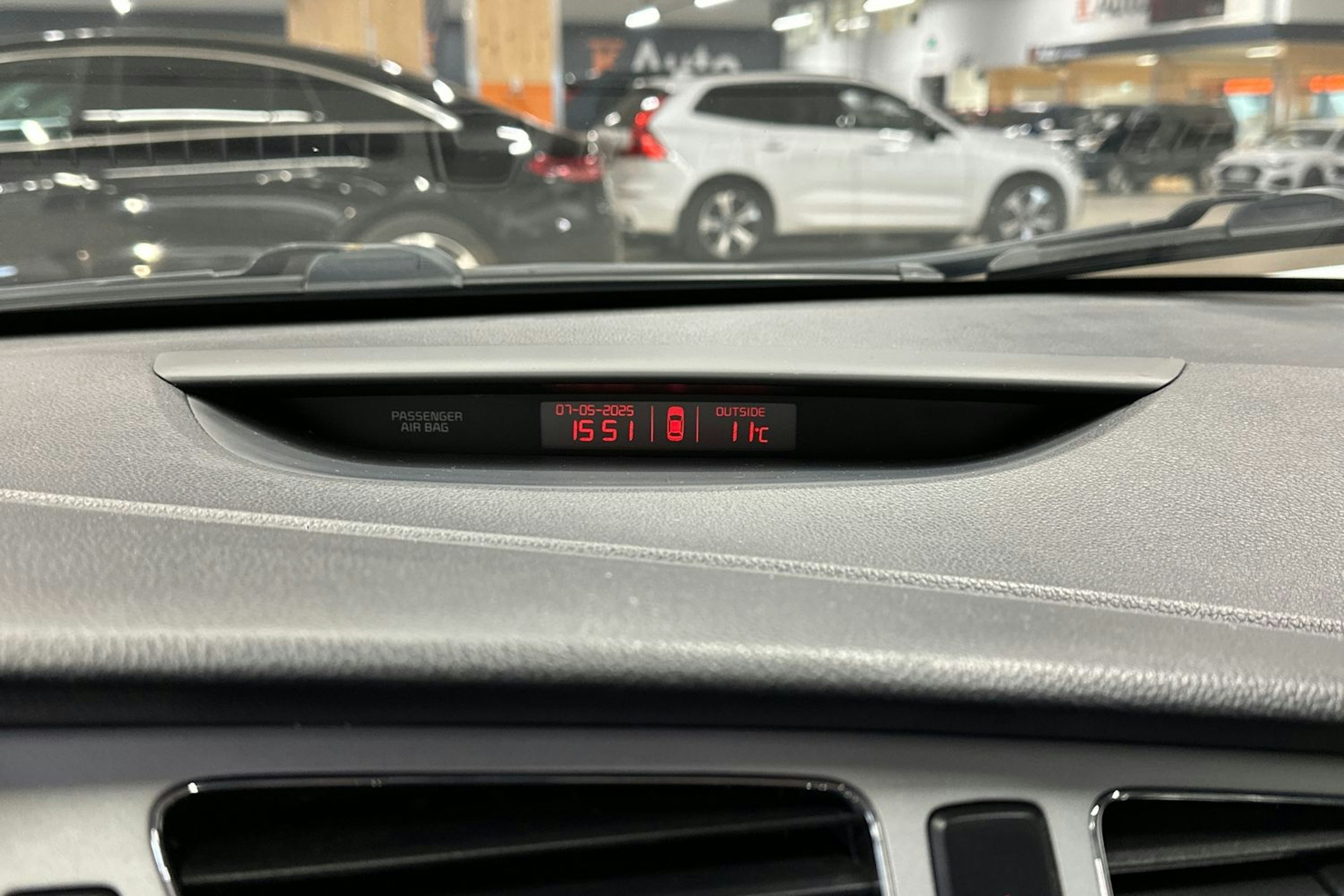 valkoinen Kia cee´d 2013 kuva 21.