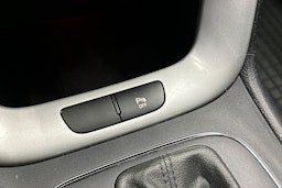 valkoinen Kia cee´d 2013 kuva 25.