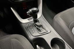valkoinen Kia cee´d 2013 kuva 26.