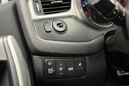 valkoinen Kia cee´d 2013 kuva 30.