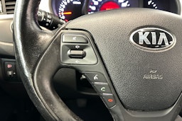 valkoinen Kia cee´d 2013 kuva 21.