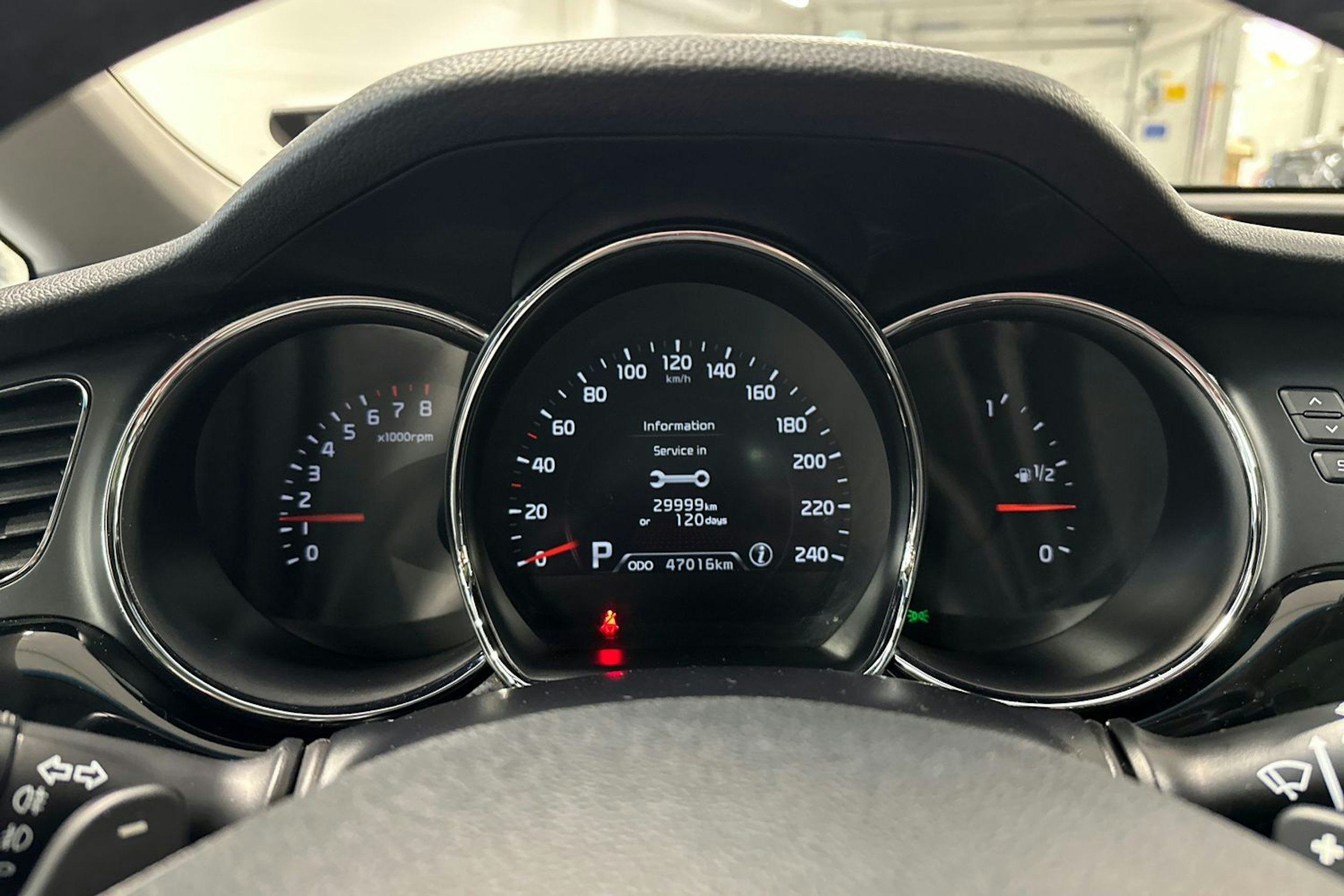 ruskea (beige) Kia cee´d 2014 kuva 15.
