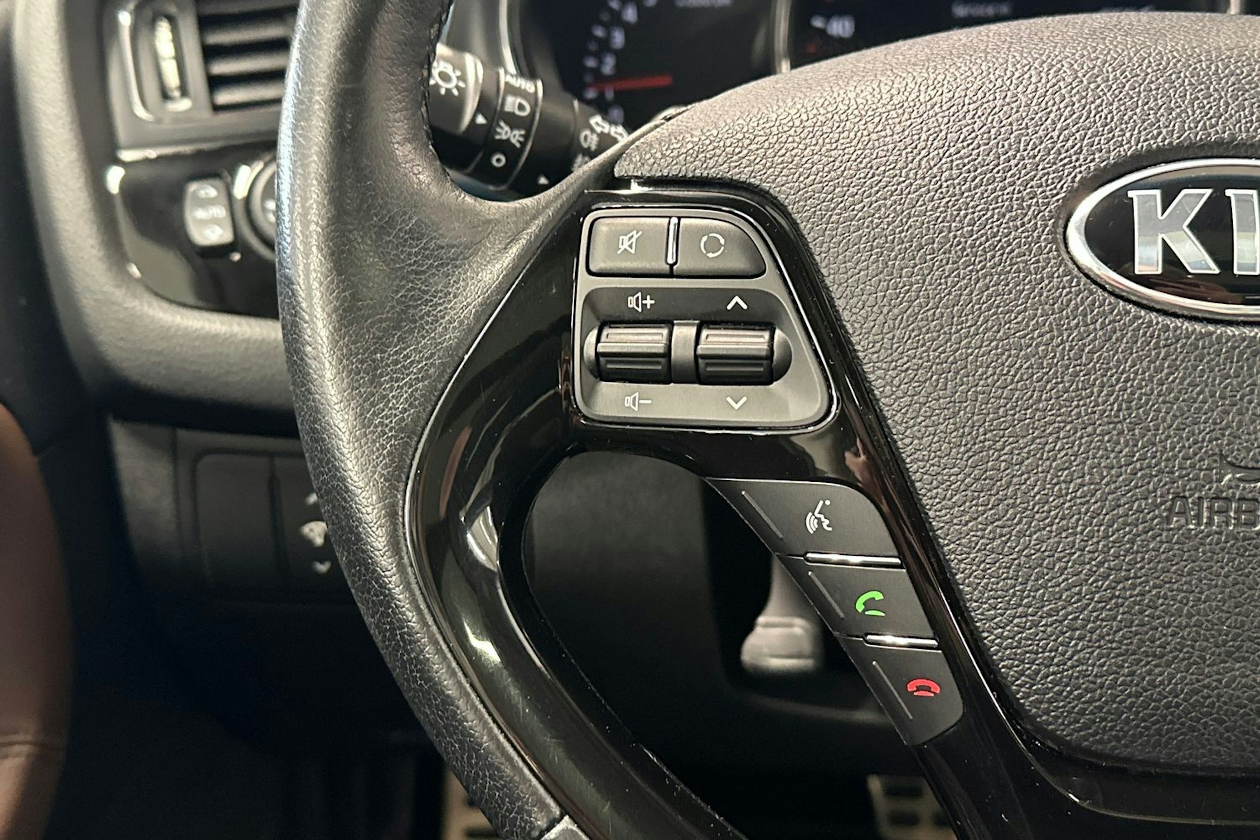 ruskea (beige) Kia cee´d 2014 kuva 16.