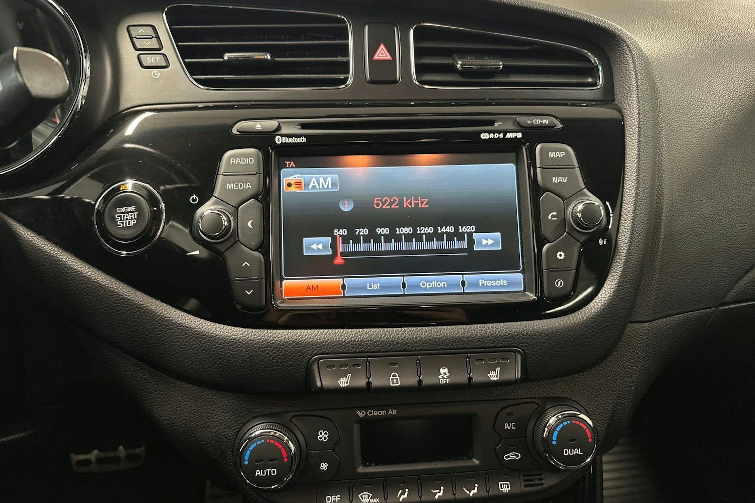 ruskea (beige) Kia cee´d 2014 kuva 18.
