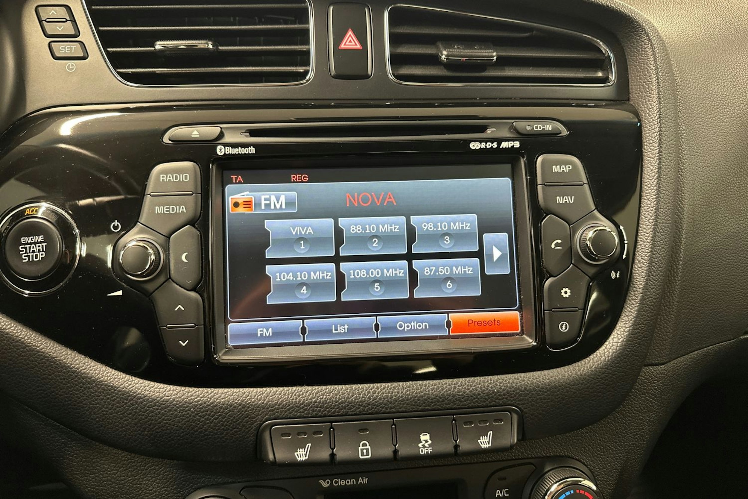 ruskea (beige) Kia cee´d 2014 kuva 21.