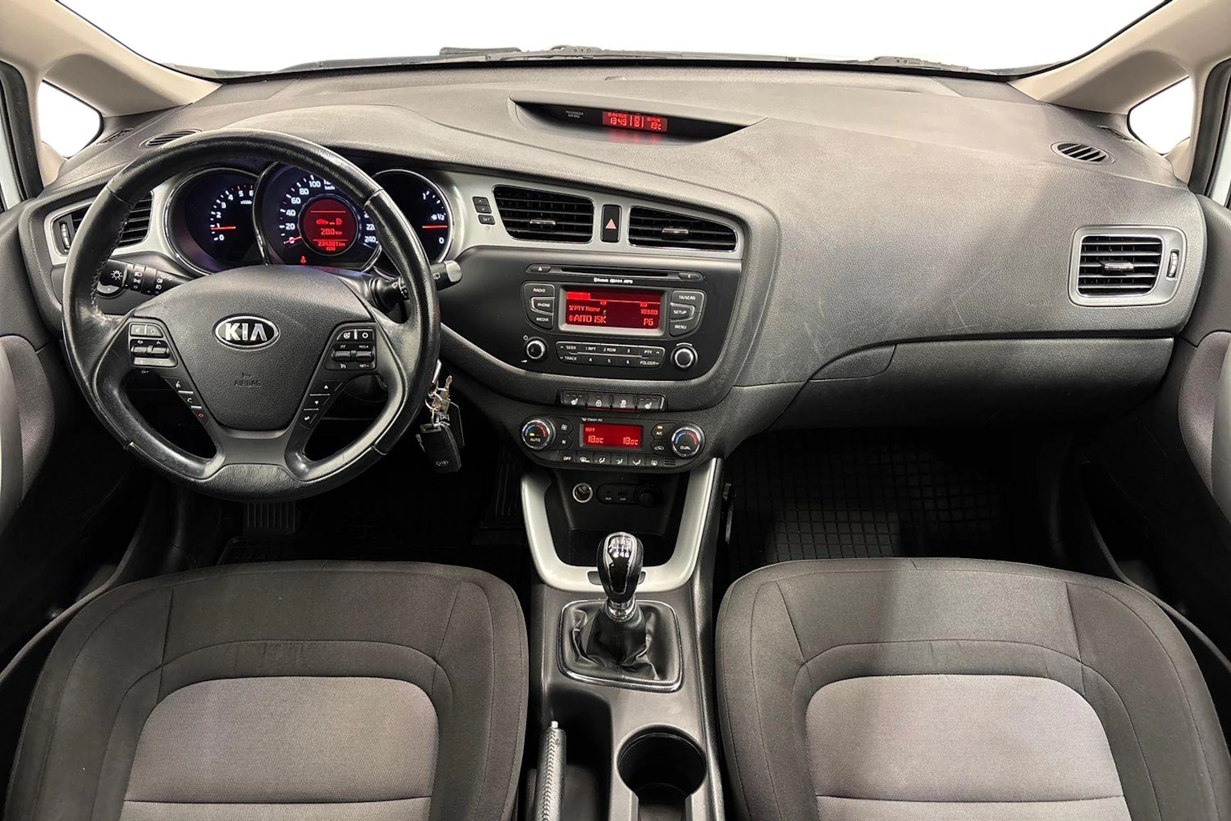 valkoinen Kia Ceed 2014 kuva 7.