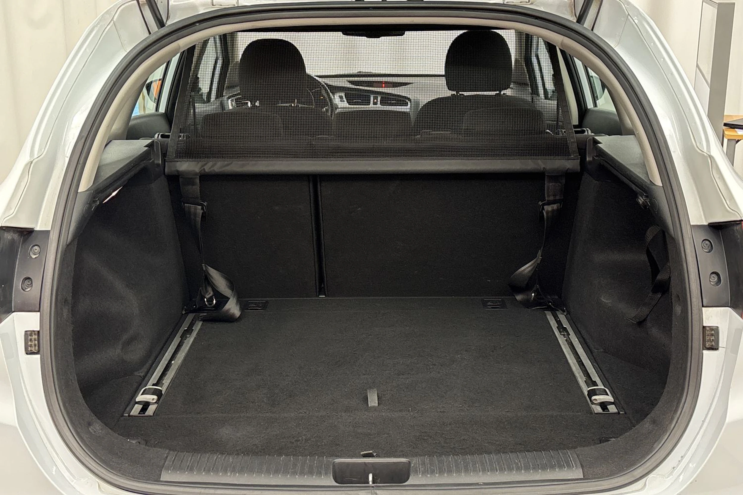 valkoinen Kia Ceed 2014 kuva 19.