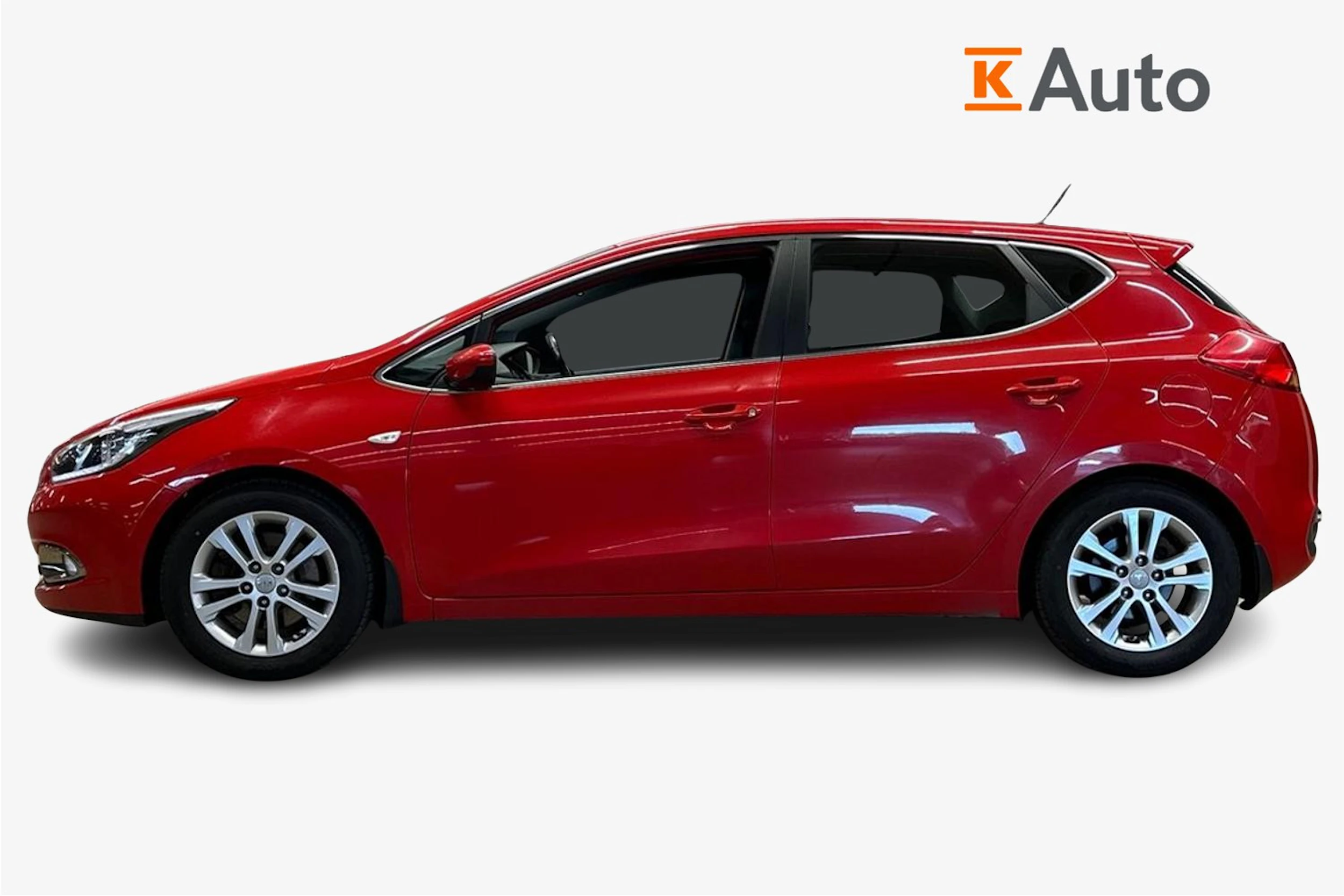 punainen Kia Ceed 2014 kuva 5.