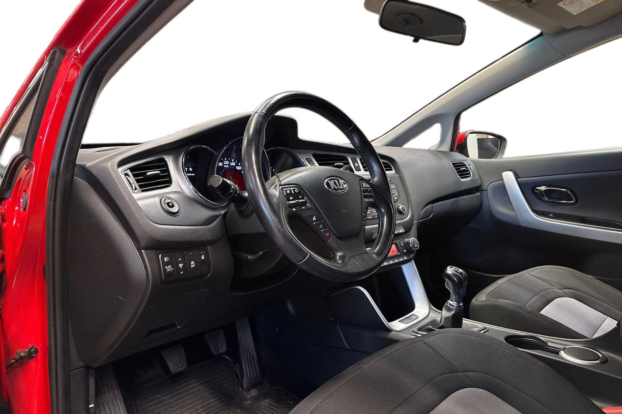 punainen Kia Ceed 2014 kuva 6.