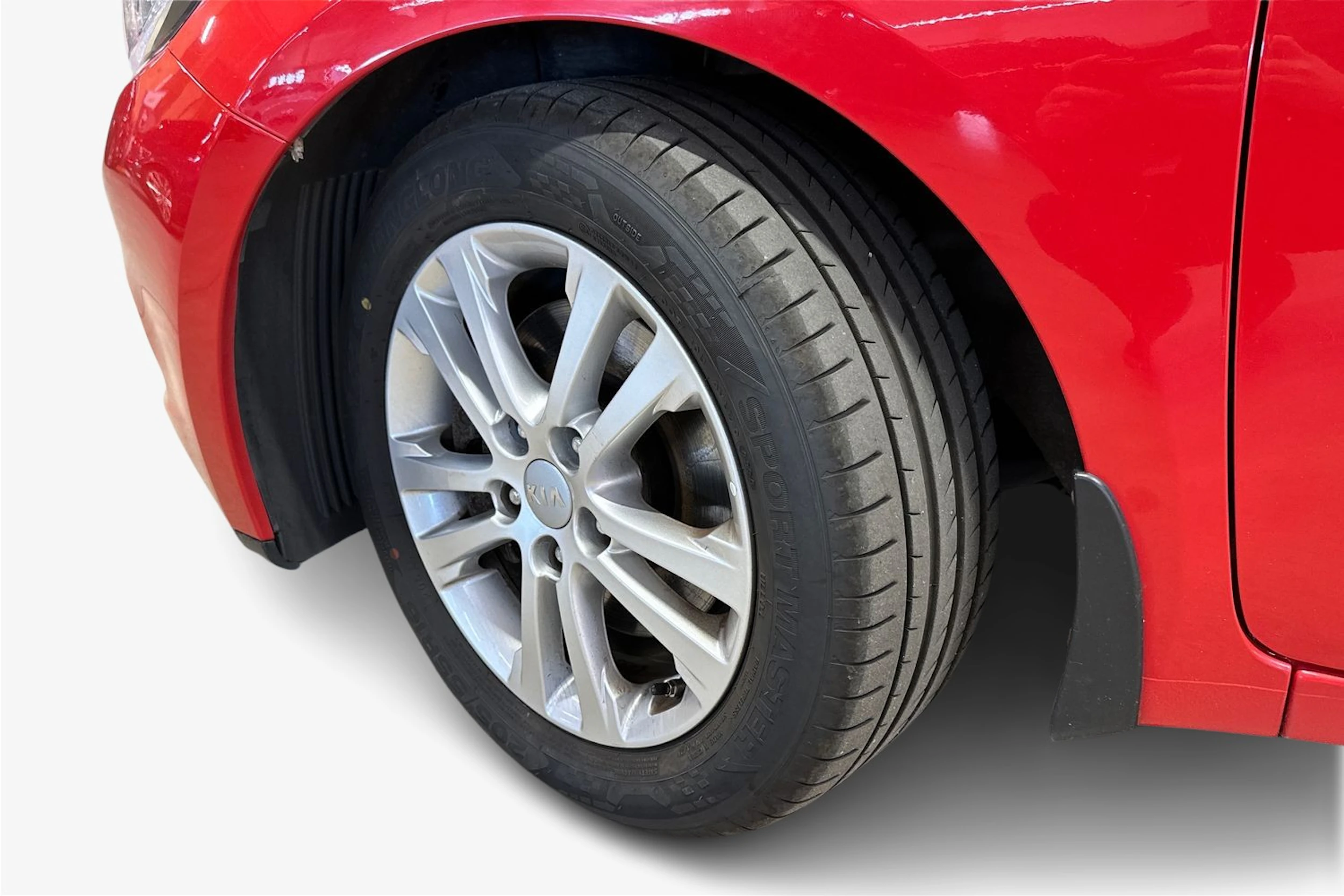 punainen Kia Ceed 2014 kuva 9.