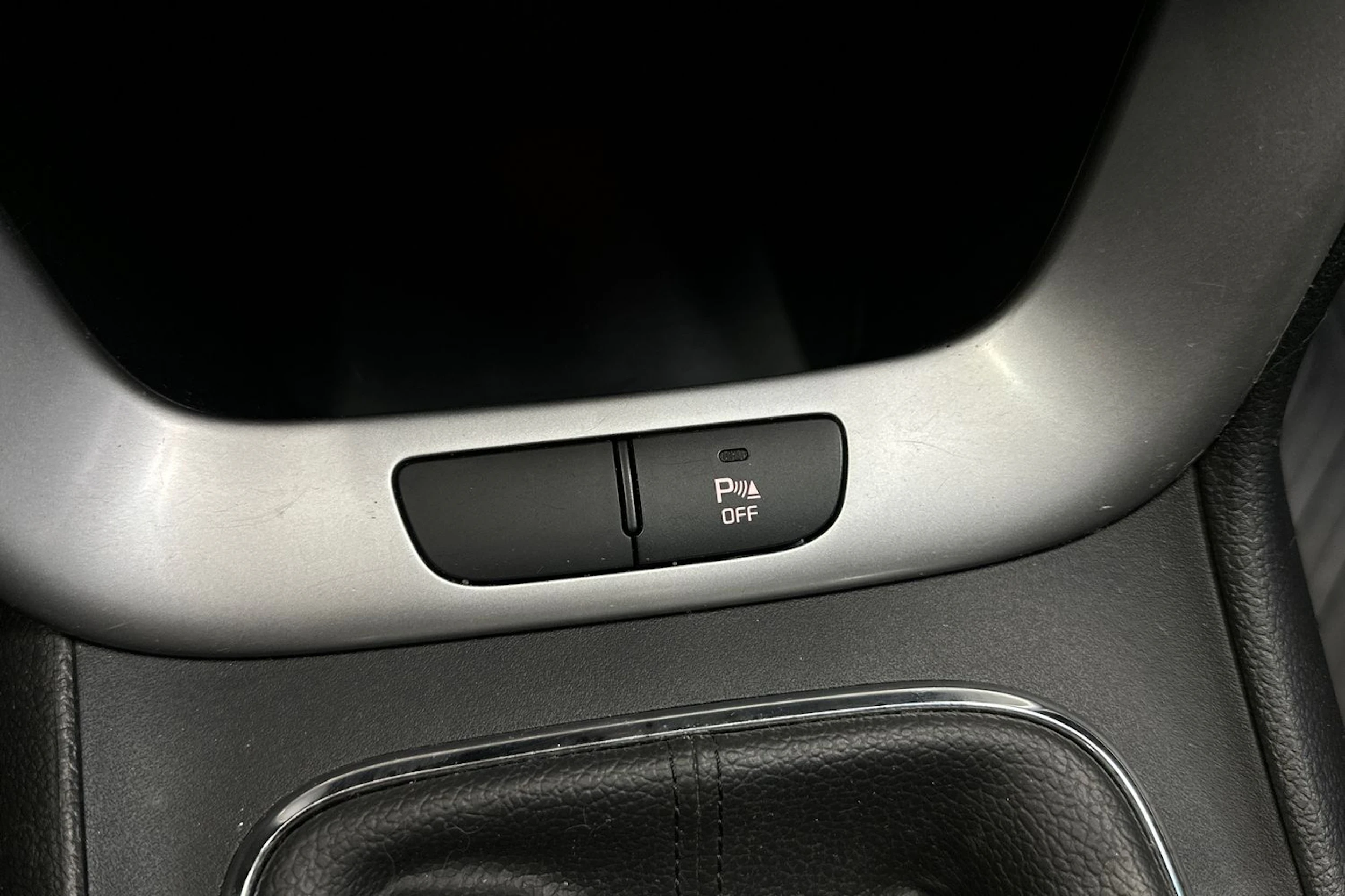 punainen Kia Ceed 2014 kuva 17.