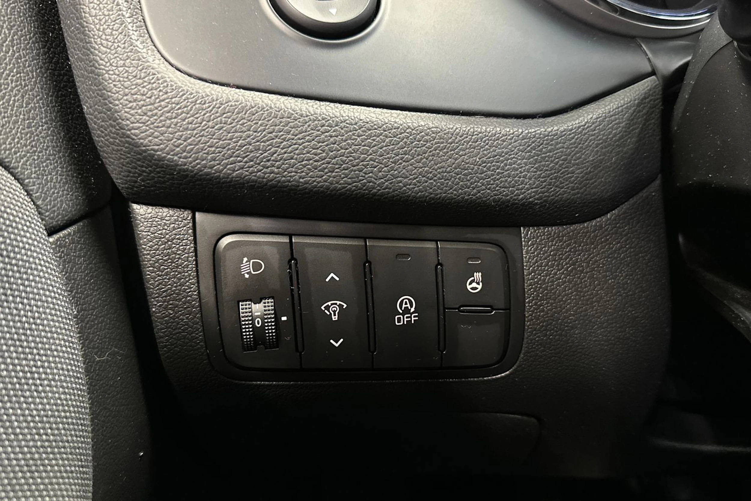 punainen Kia Ceed 2014 kuva 22.