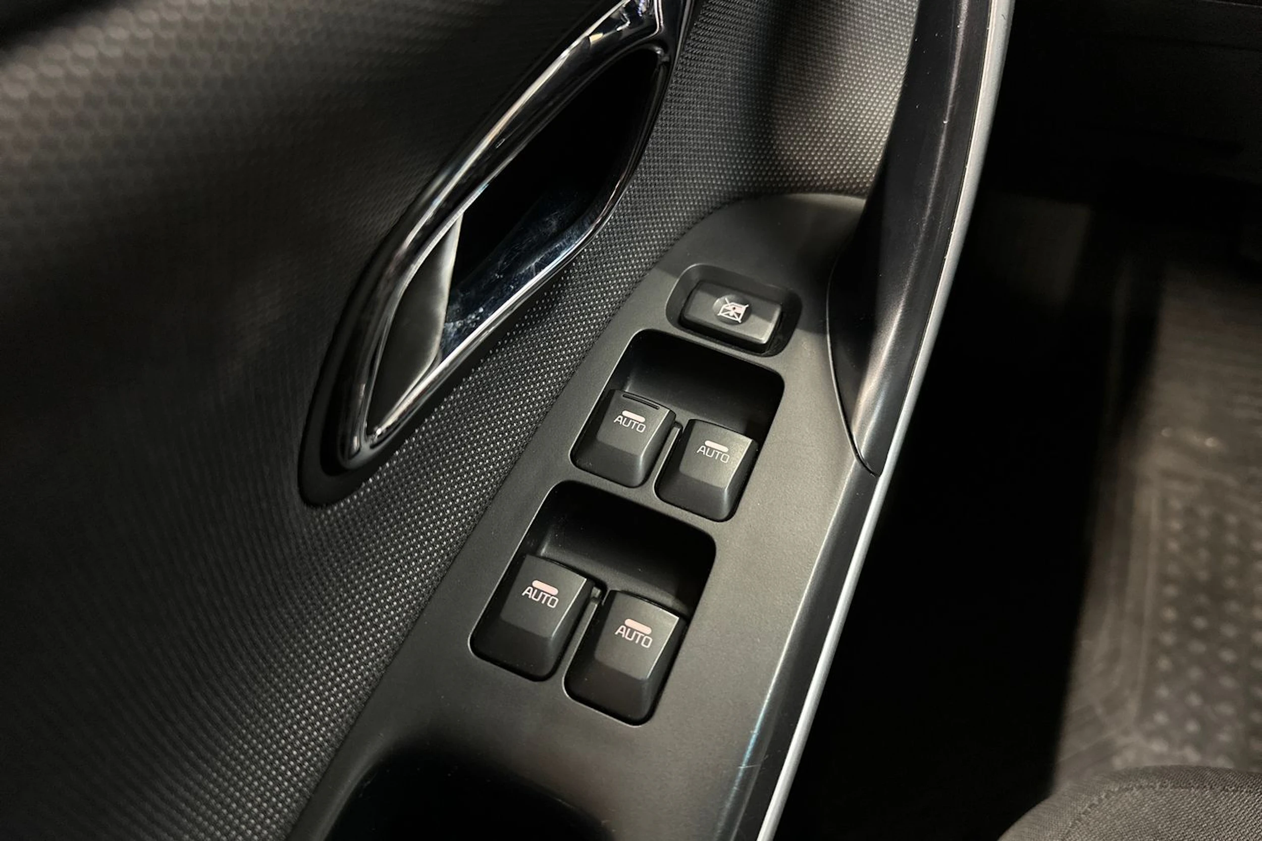 punainen Kia Ceed 2014 kuva 23.
