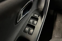 punainen Kia Ceed 2014 kuva 23.