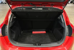 punainen Kia Ceed 2014 kuva 24.