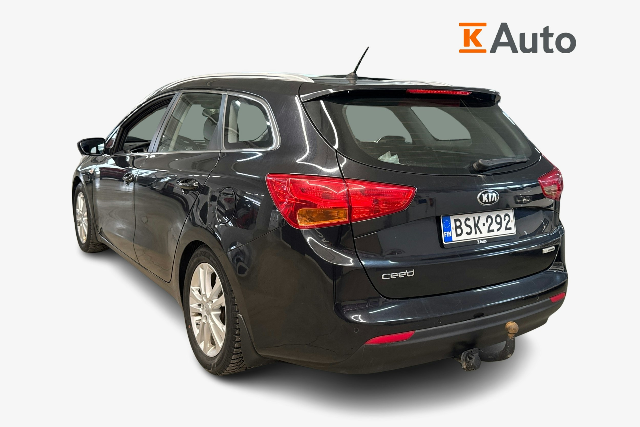 musta Kia cee´d 2015 kuva 2.