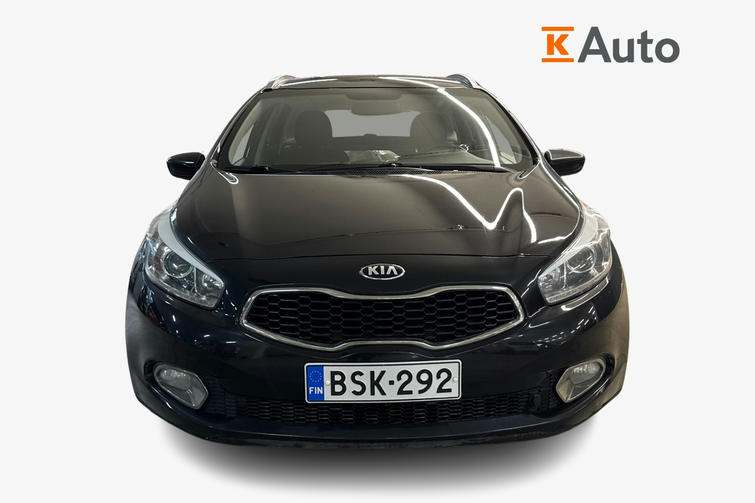 musta Kia cee´d 2015 kuva 4.