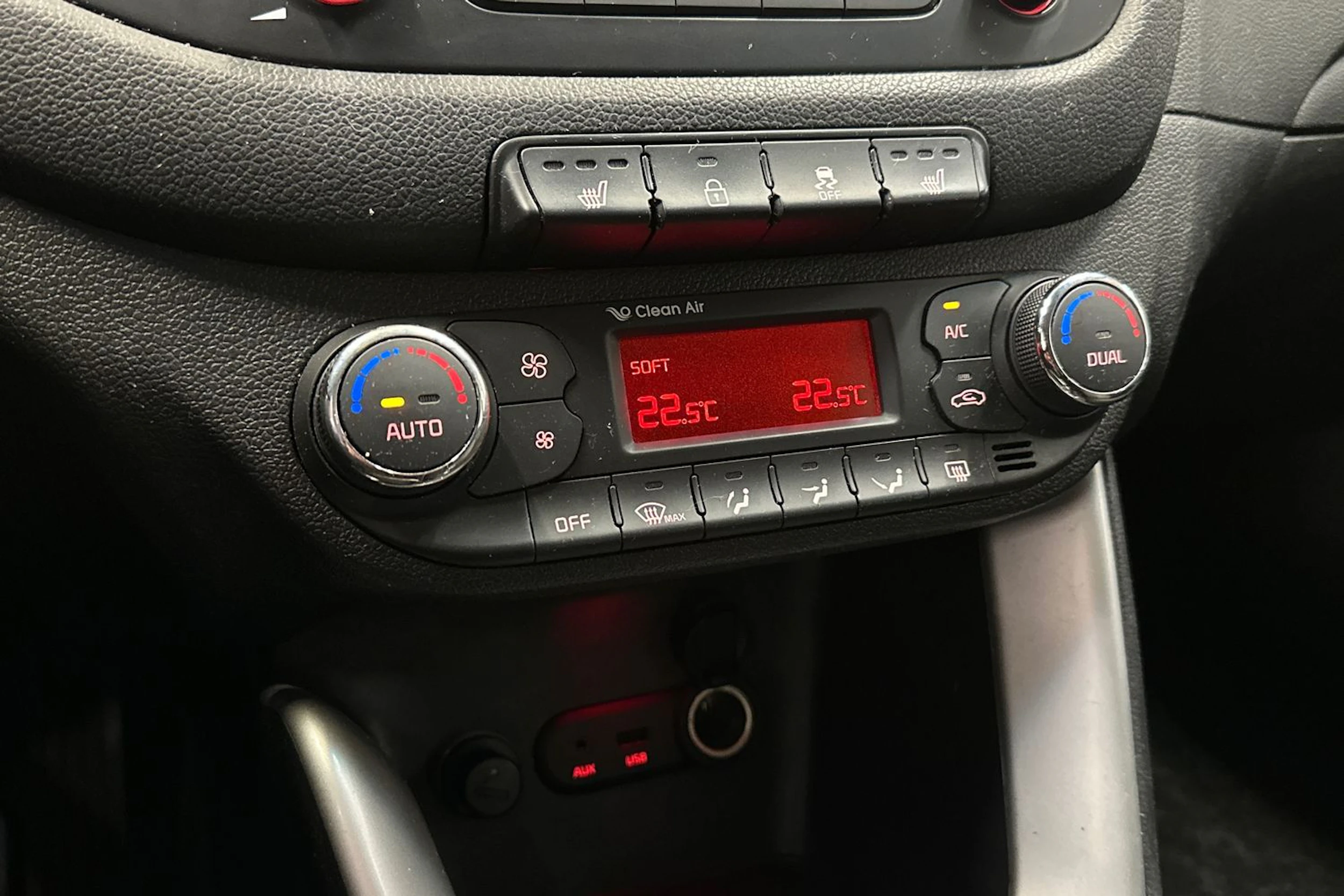 valkoinen Kia Ceed 2015 kuva 14.