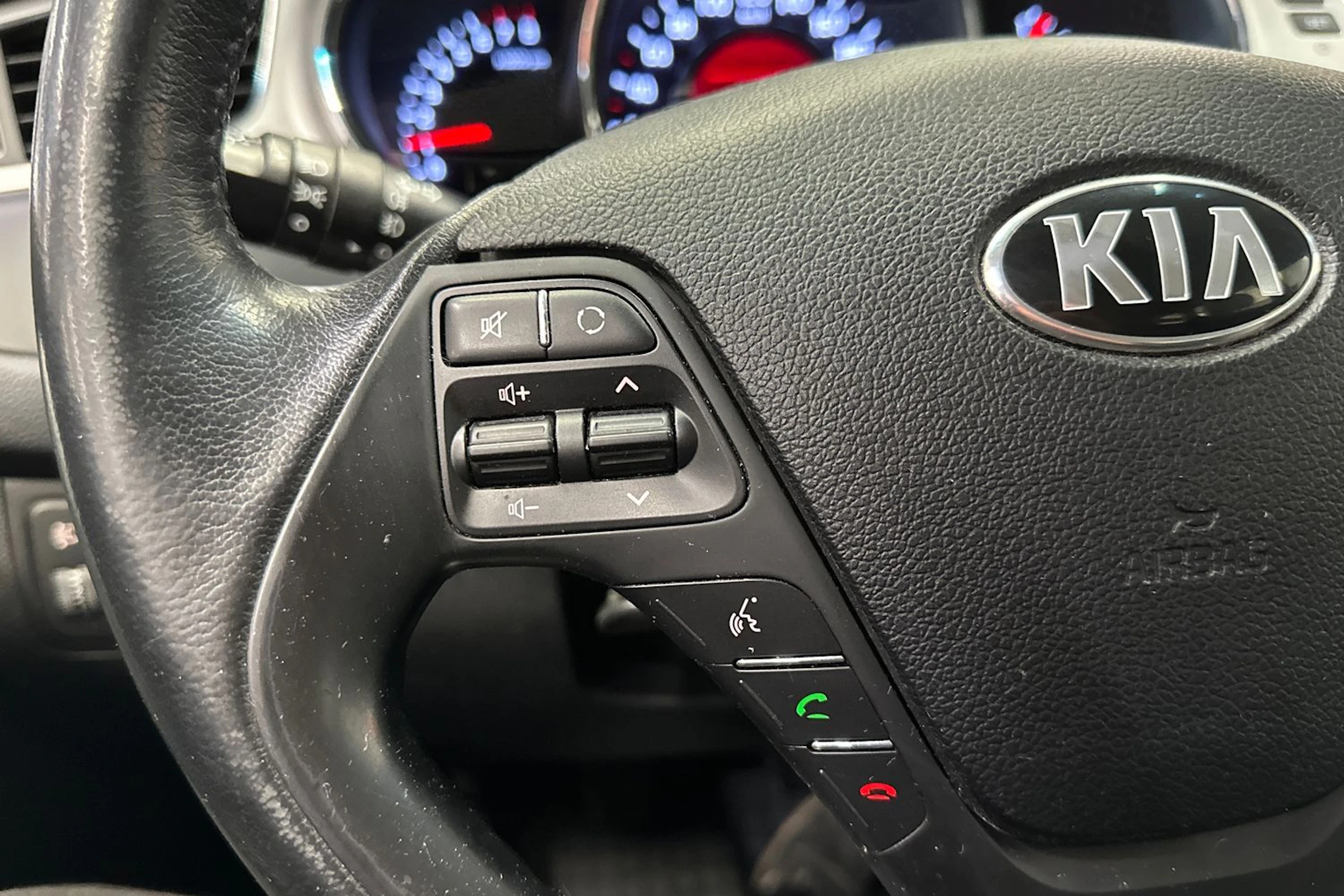 valkoinen Kia Ceed 2015 kuva 19.