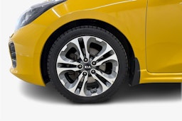 keltainen Kia cee'd 2015 kuva 9.