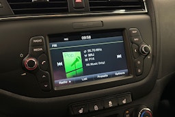 keltainen Kia cee'd 2015 kuva 16.