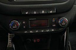 keltainen Kia cee'd 2015 kuva 20.