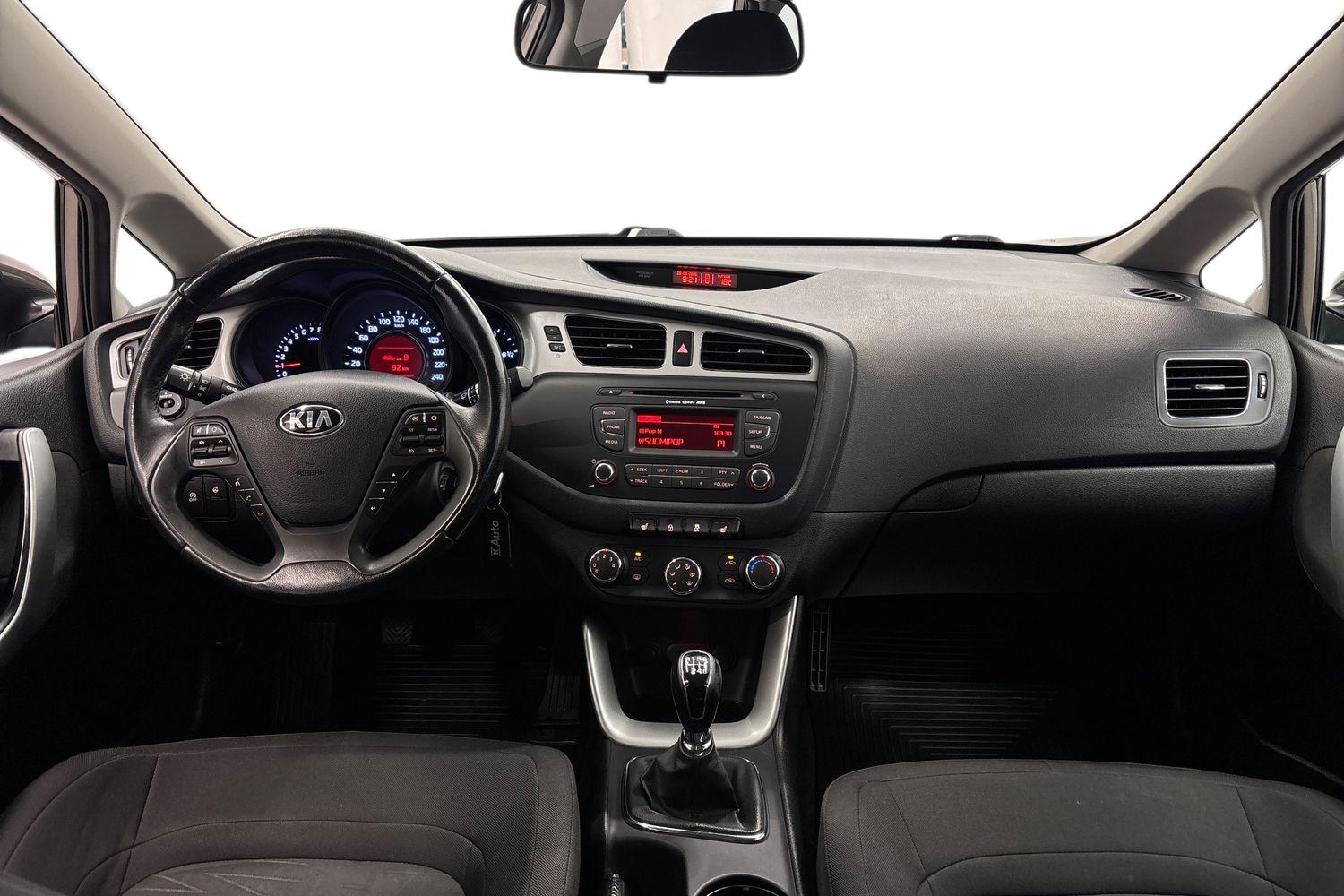 Kia Ceed 1,4 ISG LX SW EcoDynamics 2015, photo 7/19