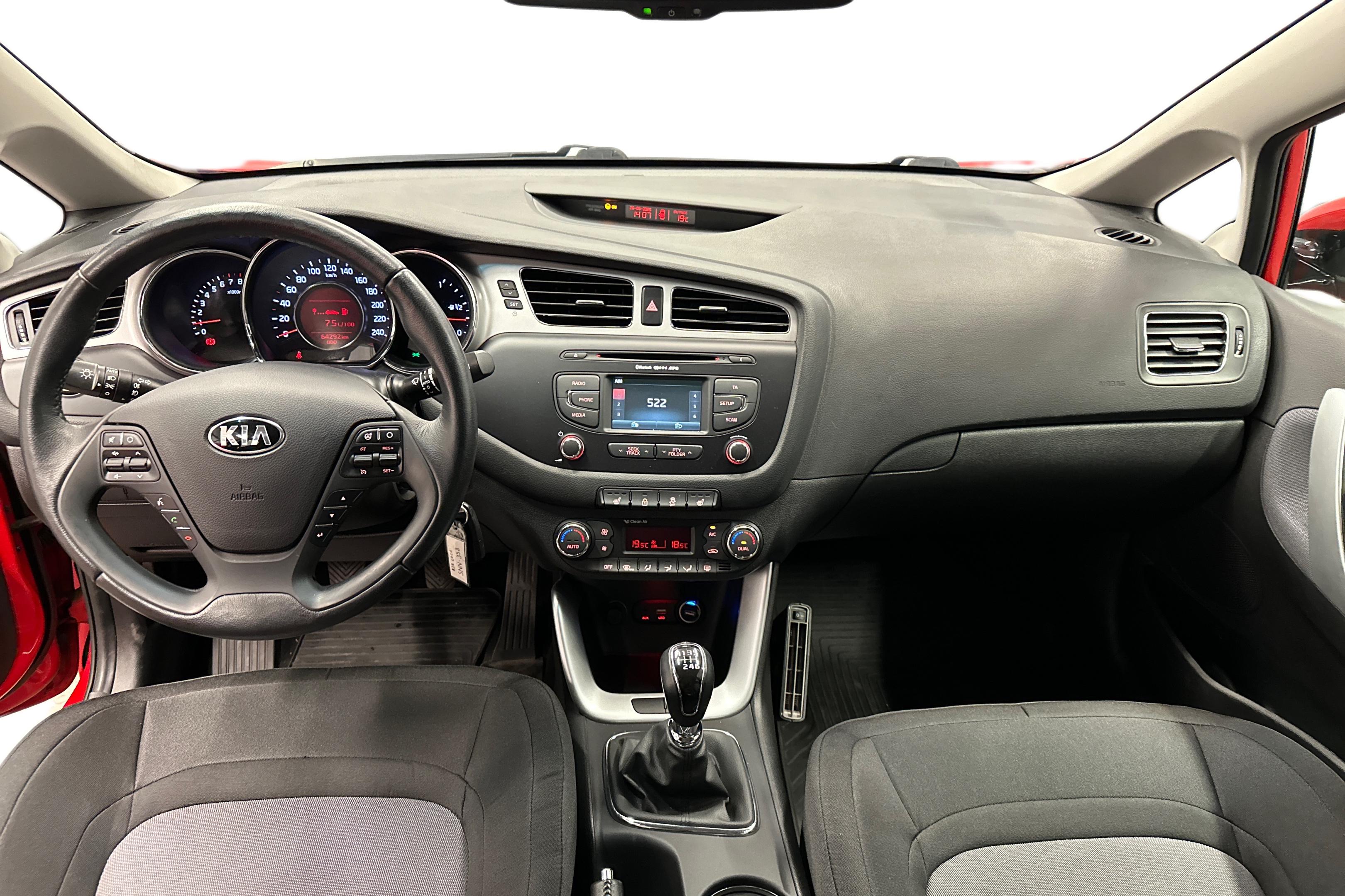 Kia Ceed 1,6 ISG EX SW EcoDynamics 2015, kuva 7/26